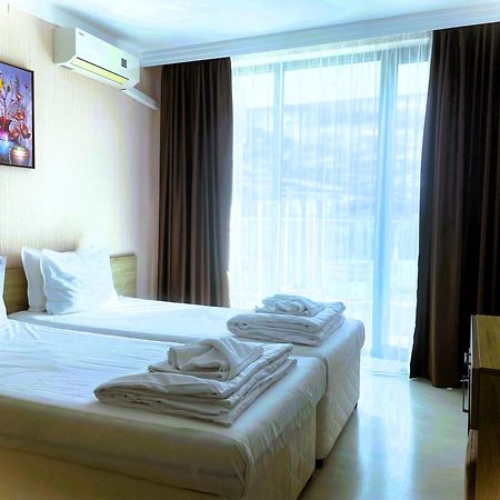Apartments Stamopolu Lux With Pool View 프리모르스코 외부 사진