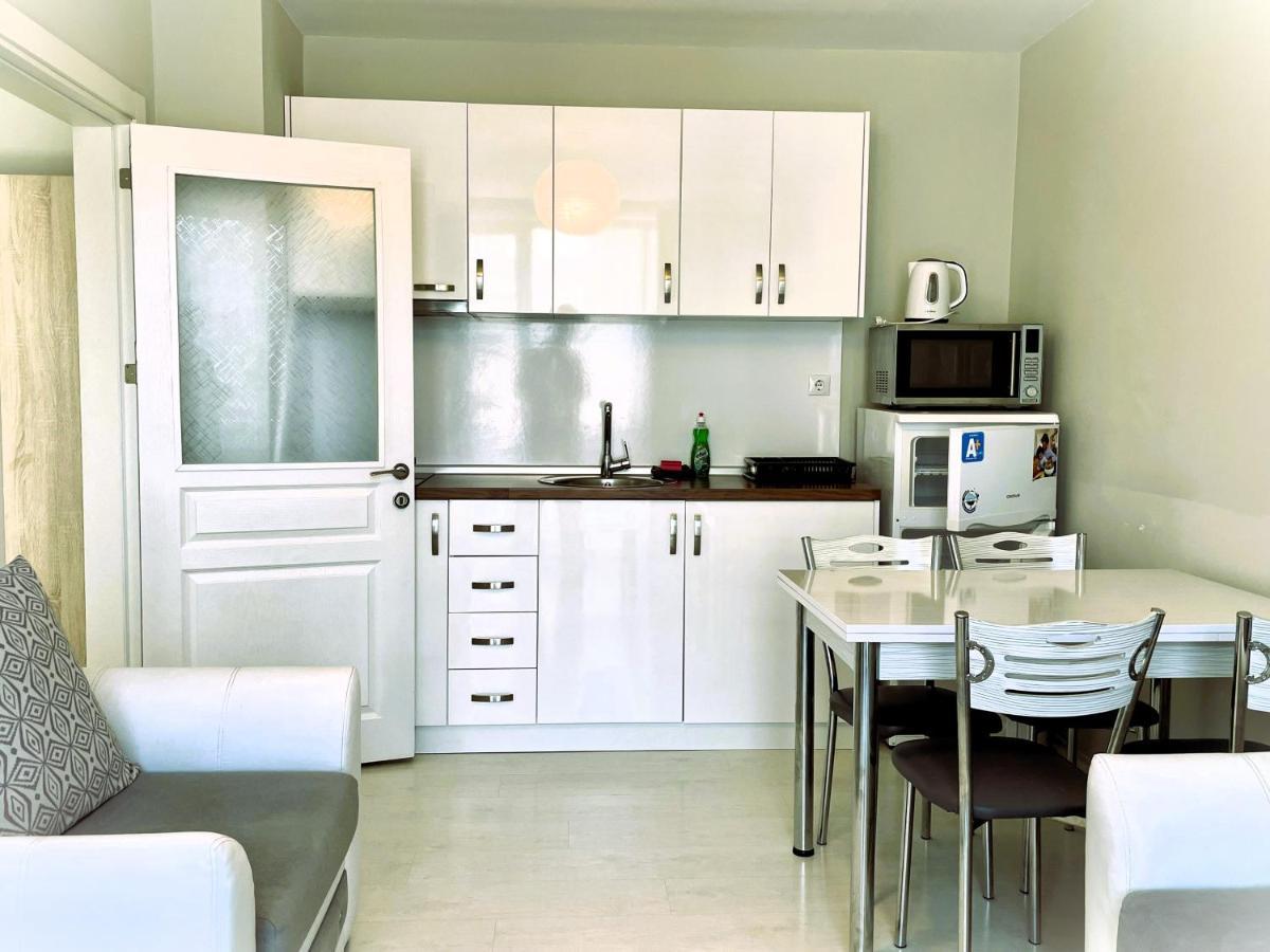 Apartments Stamopolu Lux With Pool View 프리모르스코 외부 사진