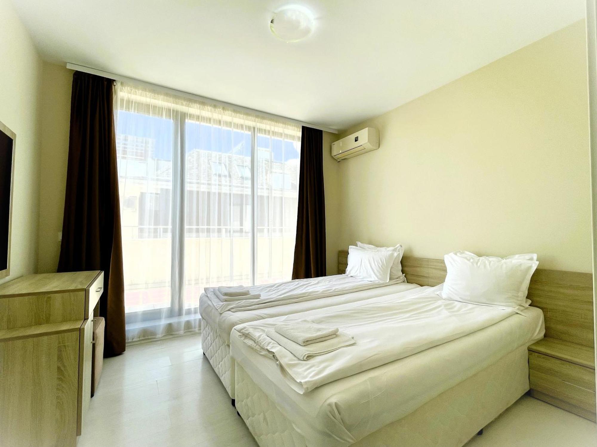 Apartments Stamopolu Lux With Pool View 프리모르스코 외부 사진